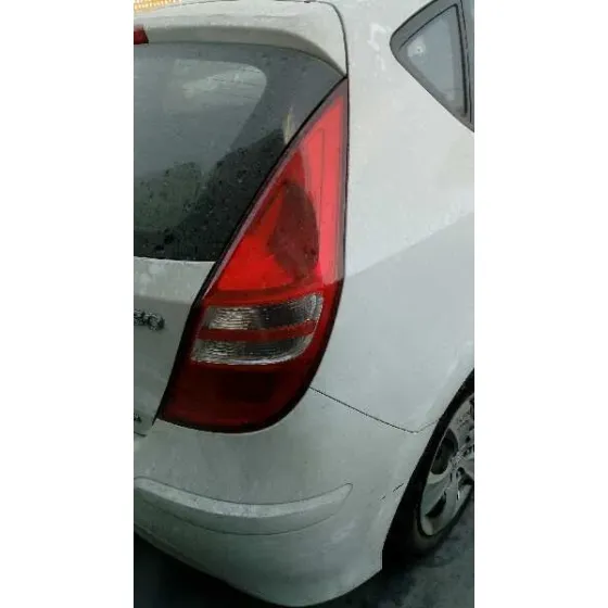 HYUNDAI I30 '2011 CLASSIC BLANCO