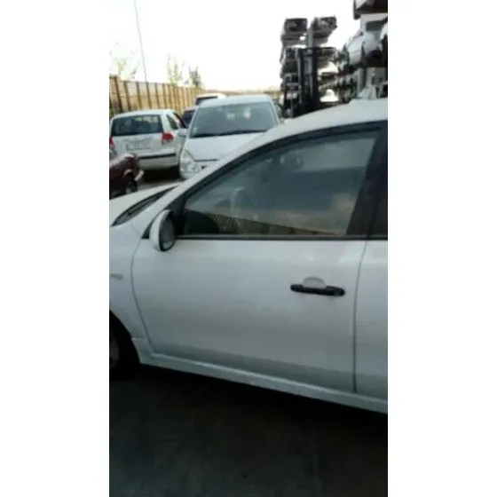 HYUNDAI I30 '2011 CLASSIC BLANCO
