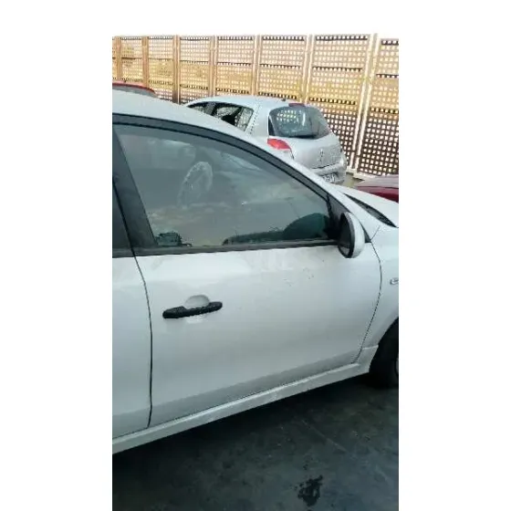 HYUNDAI I30 '2011 CLASSIC BLANCO