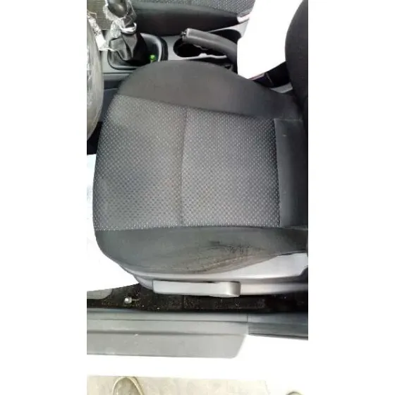HYUNDAI I30 '2011 CLASSIC BLANCO