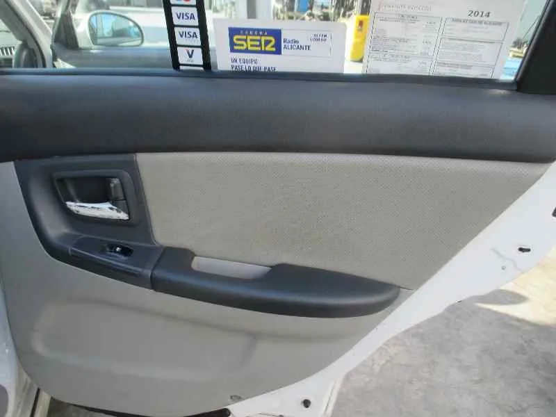 KIA CERATO KIA CERATO '2005 1.5 LX CRDI BERLINA (4-PTAS.) BLANCO 2005