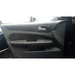 FORD FOCUS BERLINA (CAP) FORD FOCUS BERLINA (CAP) '2005 AMBIENTE (D) AZUL 2006