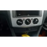 FORD FOCUS BERLINA (CAP) FORD FOCUS BERLINA (CAP) '2005 AMBIENTE (D) AZUL 2006
