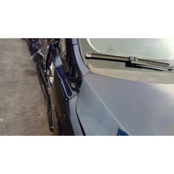 FORD FOCUS BERLINA (CAP) '2005 AMBIENTE (D) AZUL