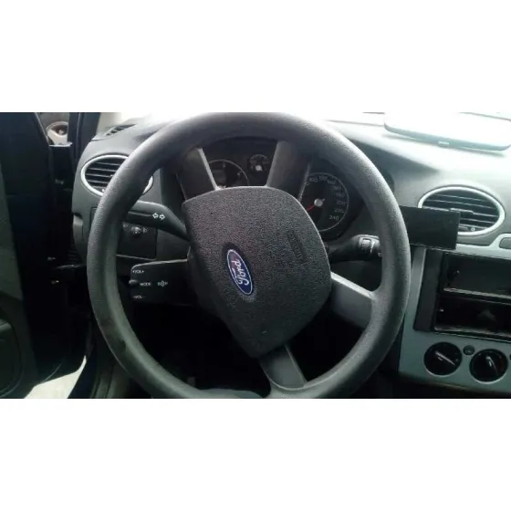 FORD FOCUS BERLINA (CAP) '2005 AMBIENTE (D) AZUL