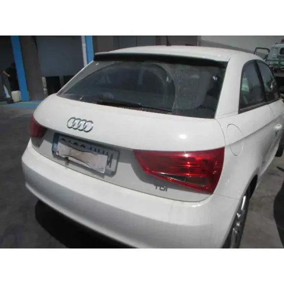 AUDI A1 SPORTBACK (8XA) '2011 1.6 TDI BLANCO
