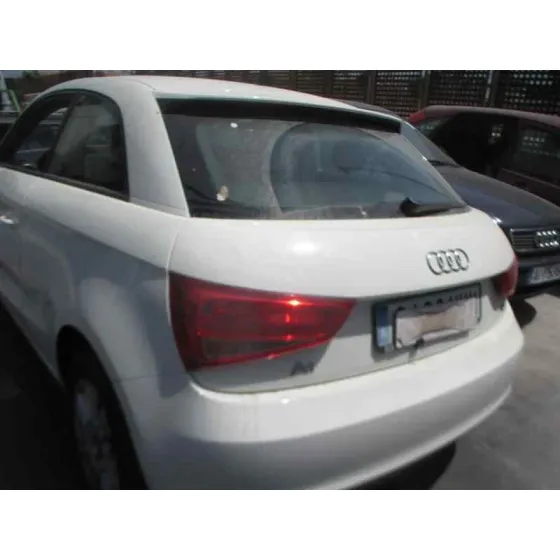 AUDI A1 SPORTBACK (8XA) '2011 1.6 TDI BLANCO
