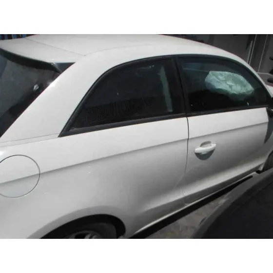 AUDI A1 SPORTBACK (8XA) '2011 1.6 TDI BLANCO