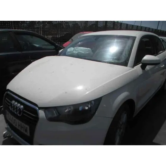 AUDI A1 SPORTBACK (8XA) '2011 1.6 TDI BLANCO