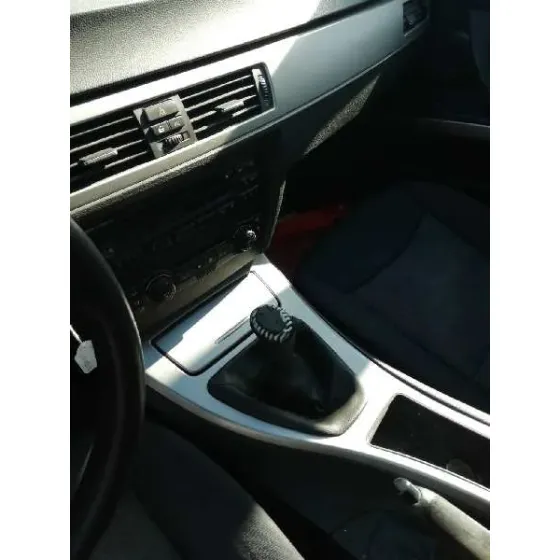 BMW SERIE 3 BERLINA (E90) '2007 318D GRIS
