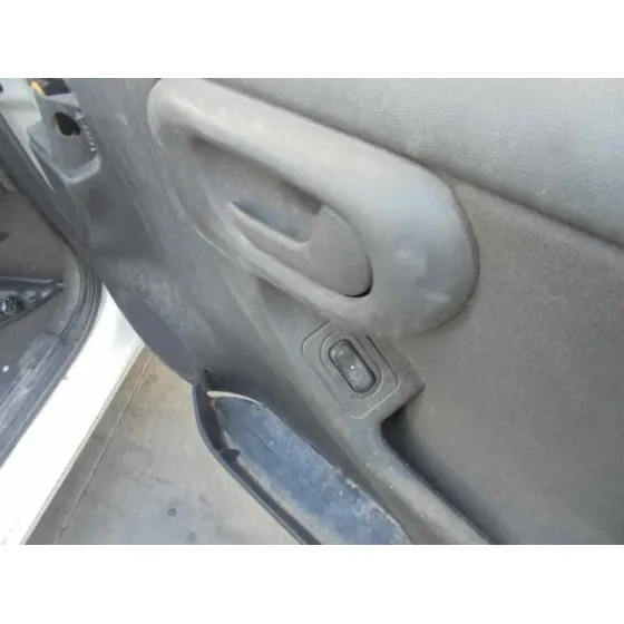 OPEL CORSA C '2002 CLUB BLANCO