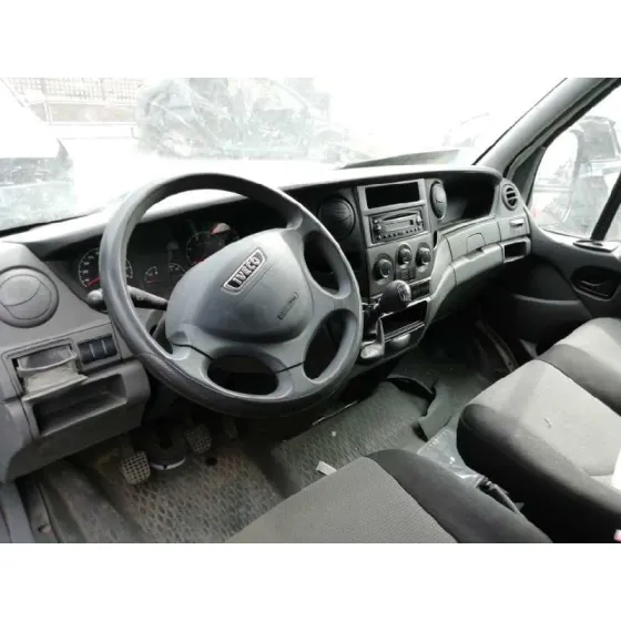 IVECO DAILY PR '2013 CABINA DOBLE 29 L... BATALLA 3450 ROJO