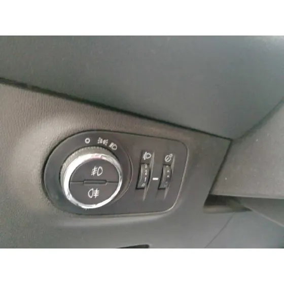 OPEL CORSA E '2017 SELECTIVE BLANCO