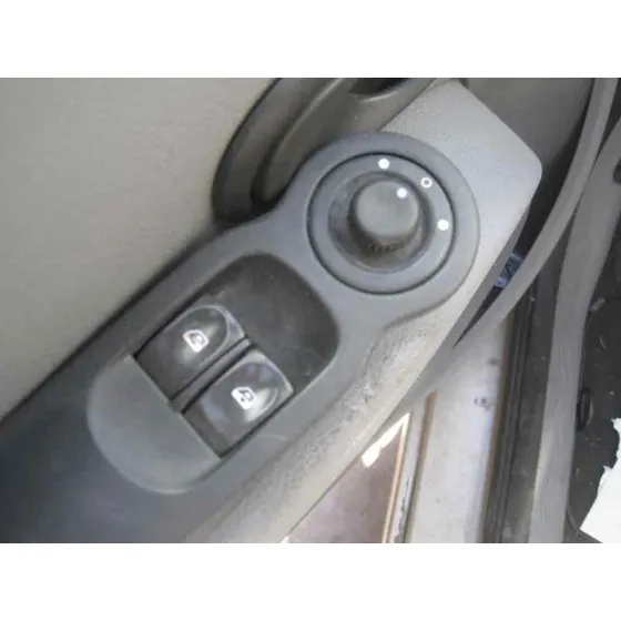 RENAULT MODUS '2007 AUTHENTIQUE DORADO