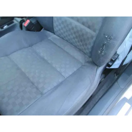 AUDI A6 BERLINA (4B2) '2000 2.5 TDI PLATA