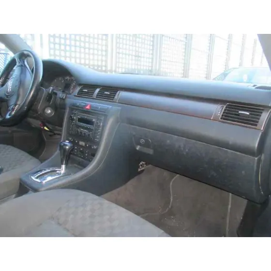 AUDI A6 BERLINA (4B2) '2000 2.5 TDI PLATA
