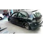 VOLKSWAGEN GOLF V BERLINA (1K1) VOLKSWAGEN GOLF V BERLINA (1K1) '2004 SPORTLINE NEGRO 2003