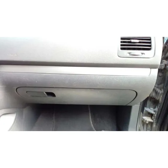 VOLKSWAGEN GOLF V BERLINA (1K1) '2004 SPORTLINE NEGRO