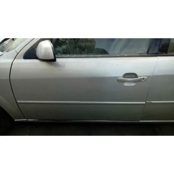 FORD MONDEO BERLINA (GE) '2001 2.0 16V DI TD CAT GRIS
