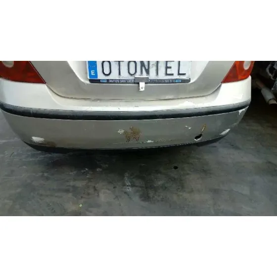 FORD MONDEO BERLINA (GE) '2001 2.0 16V DI TD CAT GRIS