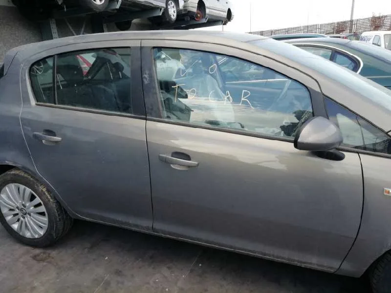 OPEL CORSA D OPEL CORSA D '2014 SELECTIVE GRIS 2011