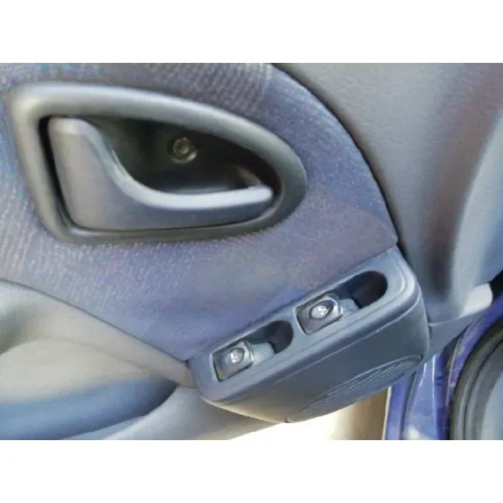 RENAULT CLIO II FASE I (B/CBO) '2001 1.2 AZUL