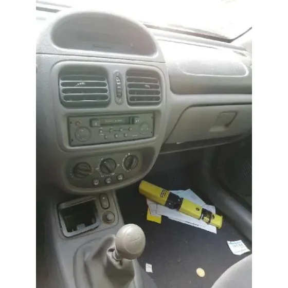 RENAULT CLIO II FASE I (B/CBO) '2001 1.2 AZUL