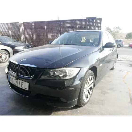 BMW SERIE 3 BERLINA (E90) '2006 320D NEGRO