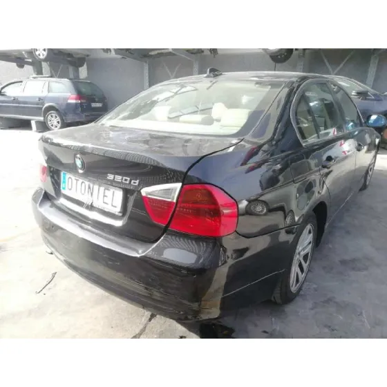 BMW SERIE 3 BERLINA (E90) '2006 320D NEGRO