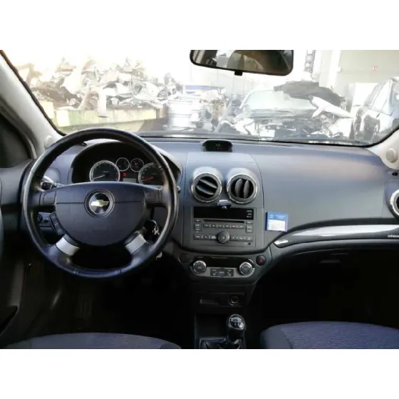 CHEVROLET AVEO '2010 LS GRIS
