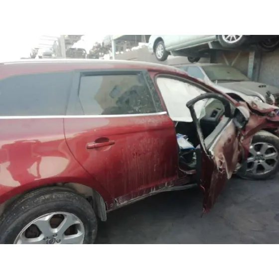 VOLVO XC60 '2010 2.4 DIESEL CAT ROJO