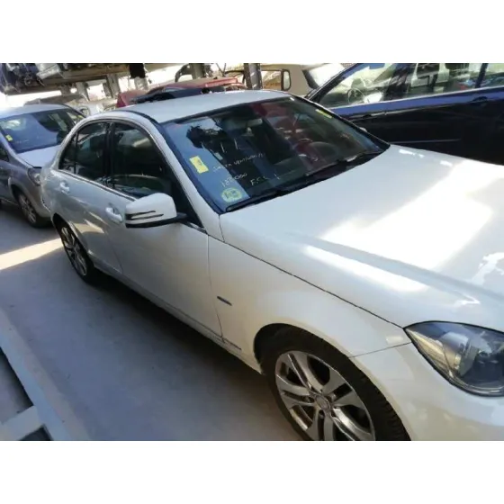 MERCEDES CLASE C (W204) BERLINA '2011 2.1 CDI CAT BLANCO