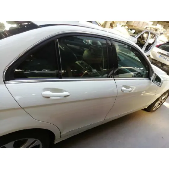 MERCEDES CLASE C (W204) BERLINA '2011 2.1 CDI CAT BLANCO
