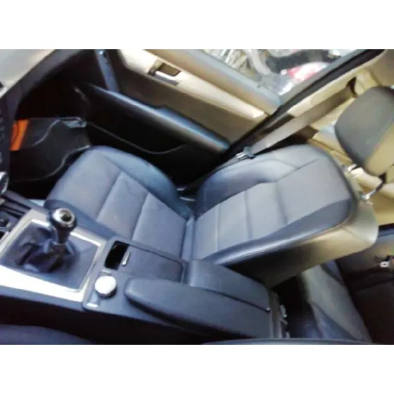 MERCEDES CLASE C (W204) BERLINA '2011 2.1 CDI CAT BLANCO