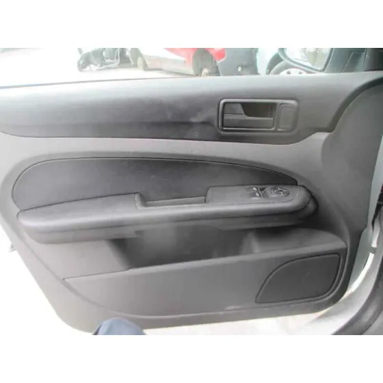 FORD FOCUS TURNIER (CB4) '2009 BUSINESS BLANCO