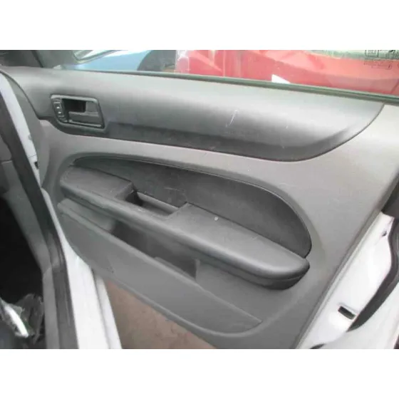FORD FOCUS TURNIER (CB4) '2009 BUSINESS BLANCO