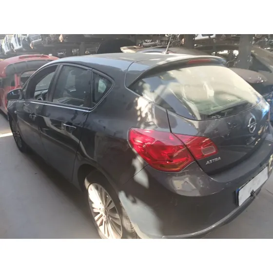 CVF/KW: 11.64/81 MOTOR B16DTL. CAMBIO MANUAL 6V