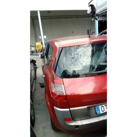 RENAULT SCENIC II '2004 CONFORT AUTHENTIQUE ROJO