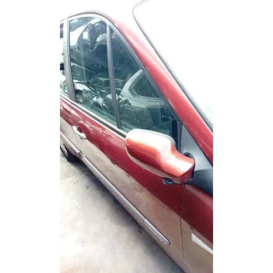 RENAULT SCENIC II '2004 CONFORT AUTHENTIQUE ROJO