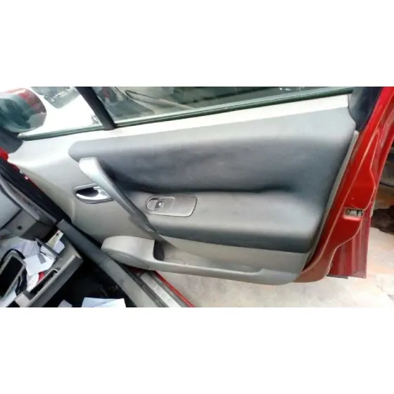 RENAULT SCENIC II '2004 CONFORT AUTHENTIQUE ROJO