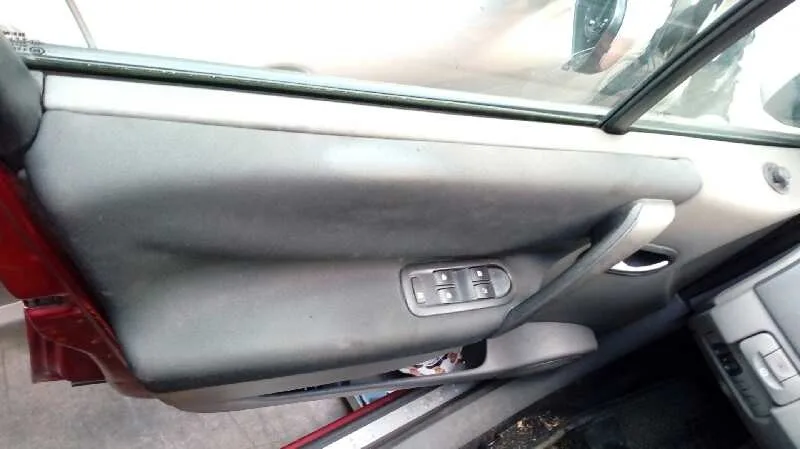 RENAULT SCENIC II '2004 CONFORT AUTHENTIQUE ROJO