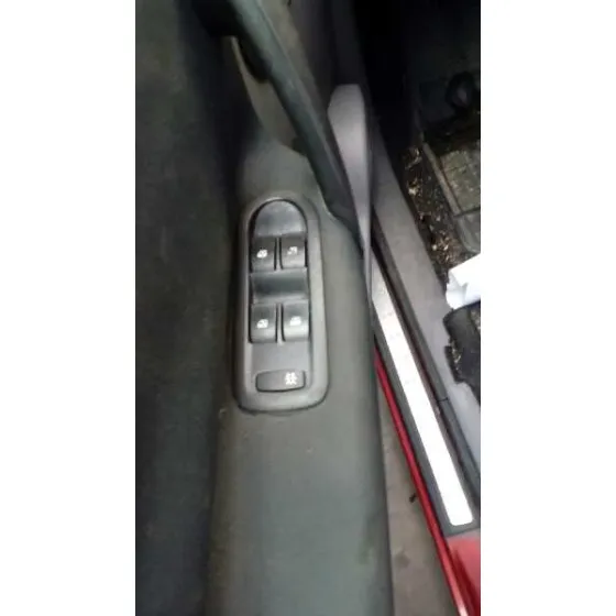 RENAULT SCENIC II '2004 CONFORT AUTHENTIQUE ROJO