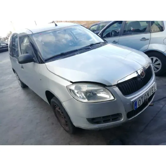 SKODA ROOMSTER (5J7) '2007 1.4 TDI GRIS
