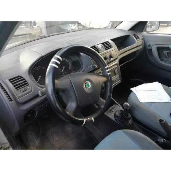 SKODA ROOMSTER (5J7) '2007 1.4 TDI GRIS
