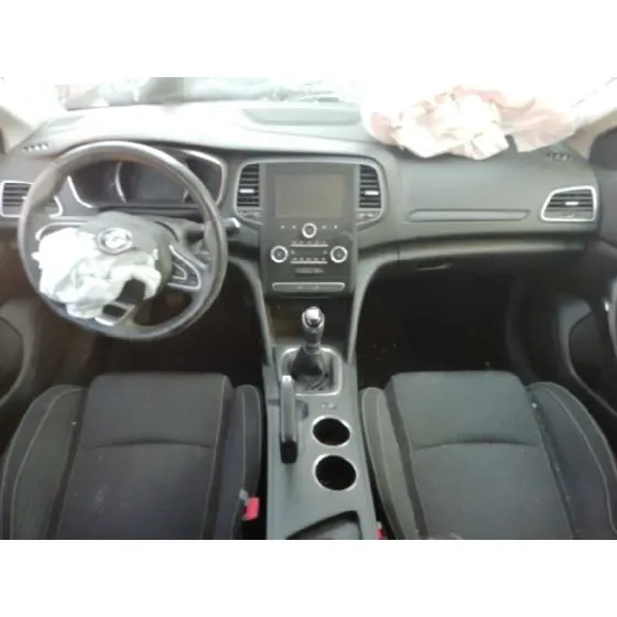RENAULT MEGANE IV GRANDTOUR '2017 1.5 DCI DIESEL FAP ENERGY BLANCO