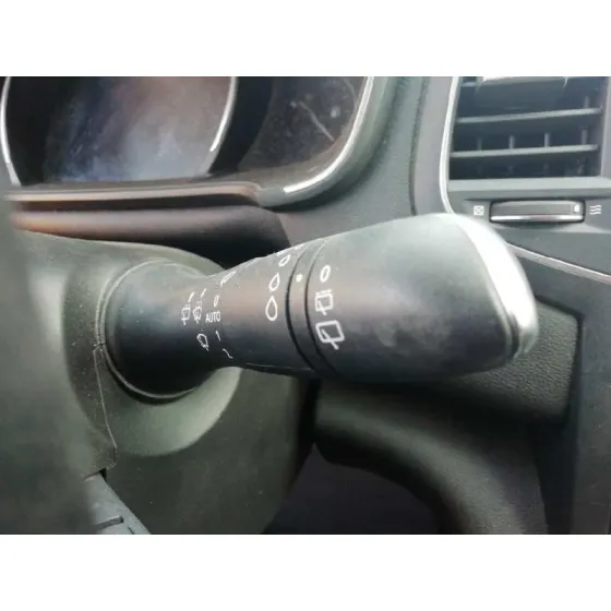RENAULT MEGANE IV GRANDTOUR '2017 1.5 DCI DIESEL FAP ENERGY BLANCO