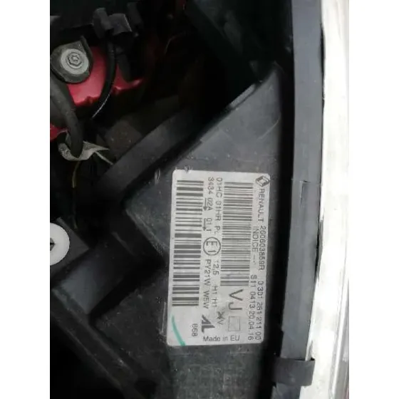 RENAULT CAPTUR '2016 ZEN QUEMADO-ROJO