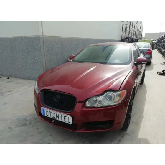 JAGUAR XF '2010 3.0 V6 DIESEL LUXURY GRANATE