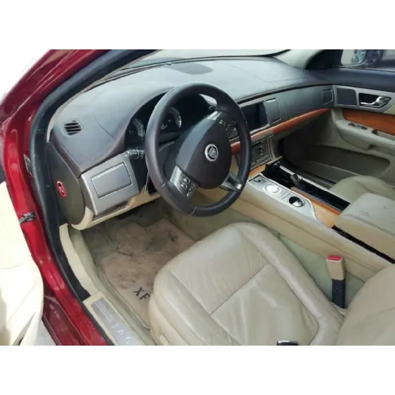 JAGUAR XF '2010 3.0 V6 DIESEL LUXURY GRANATE