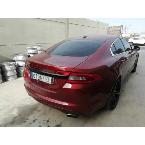 JAGUAR XF '2010 3.0 V6 DIESEL LUXURY GRANATE